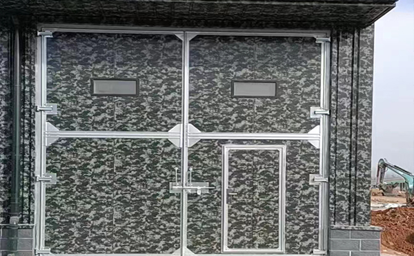 城关工业平开门