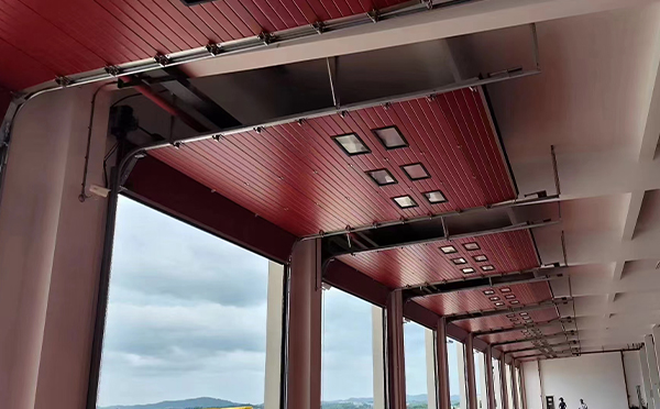 城关工业翻板门