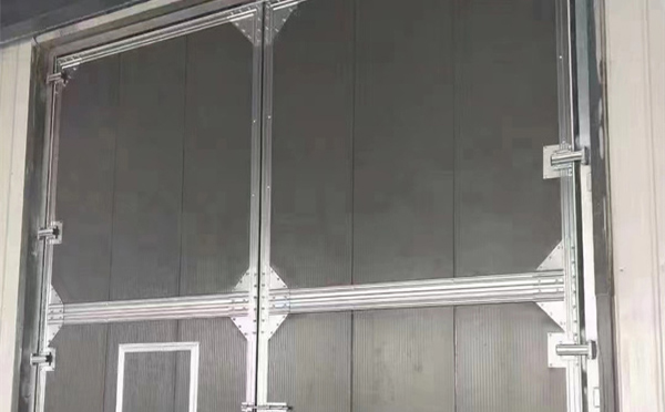 城关兰州厂房城关工业门选购与使用指南：打造高效安全的生产环境