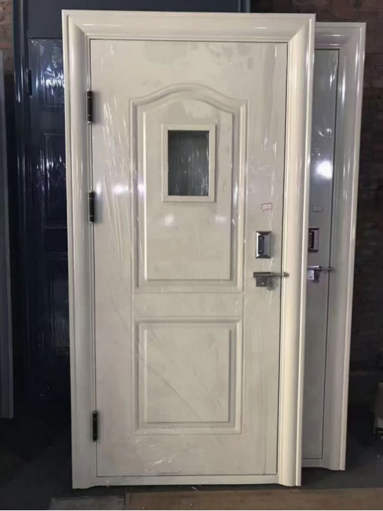 城关学校教室门