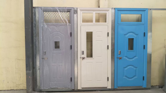 城关学校教室门 城关学校教室门