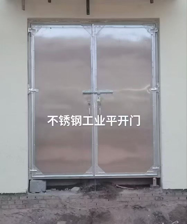 不锈钢城关工业平开门在现代工业场景中的应用实践