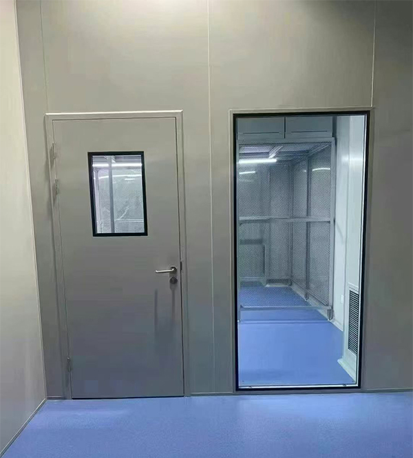 学校教学楼完成城关防火门标准化安装